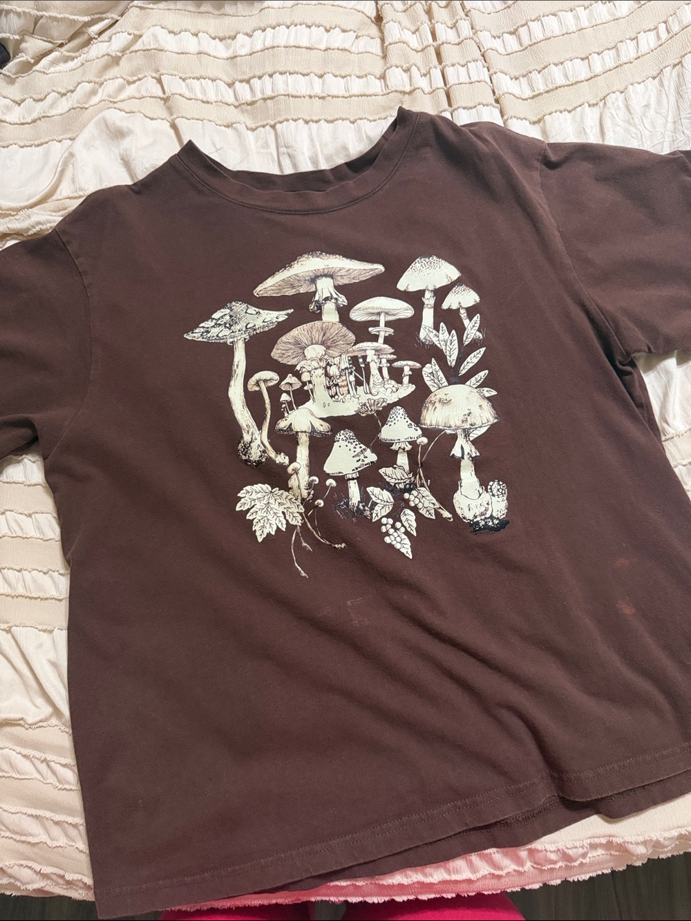 Cider Brown Tee with White Mushroom Graphic